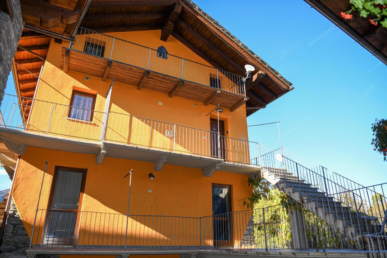 Stars Apartments Gressan Cerise Exterior photo